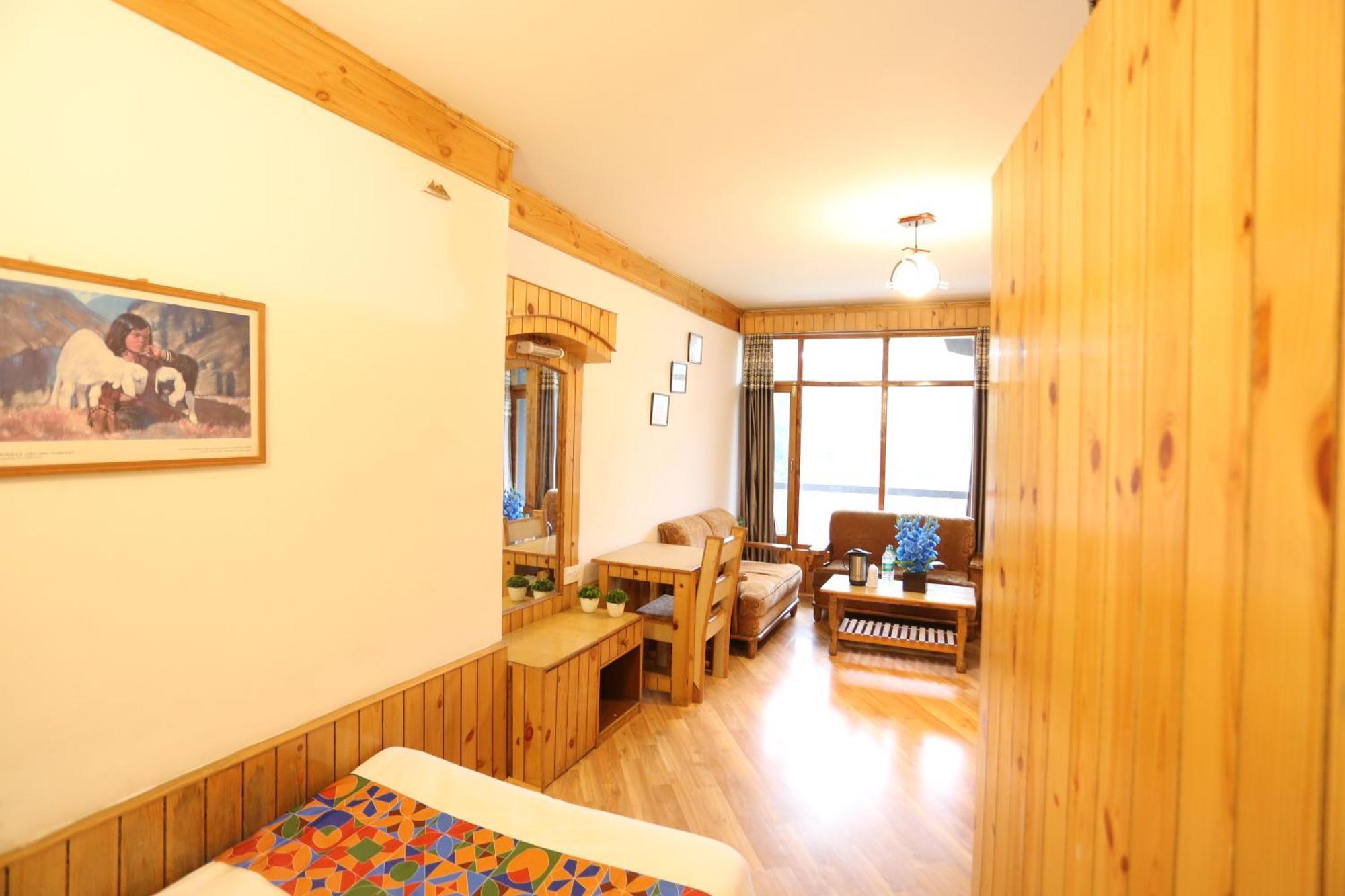 Hotel Surbhi Vashist المظهر الخارجي الصورة