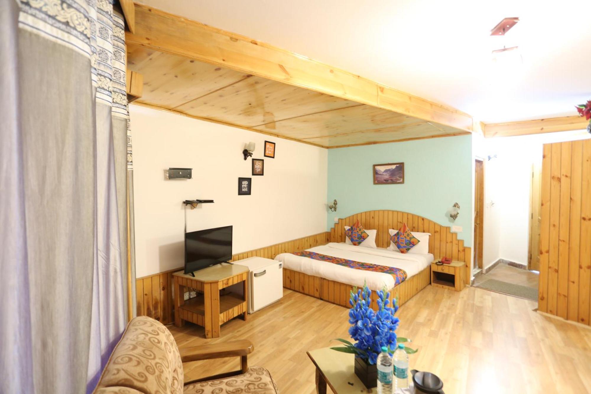 Hotel Surbhi Vashist المظهر الخارجي الصورة