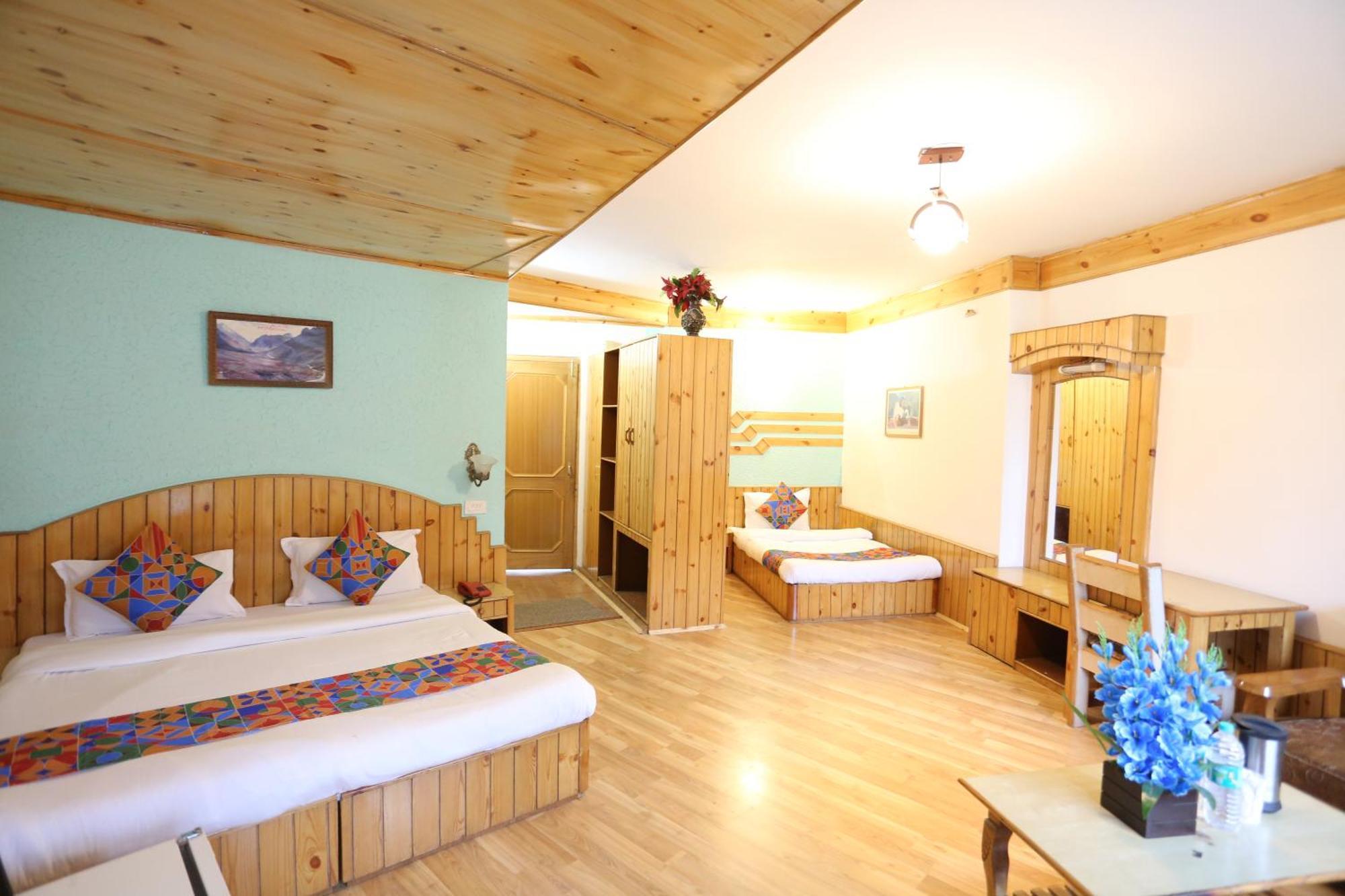 Hotel Surbhi Vashist المظهر الخارجي الصورة